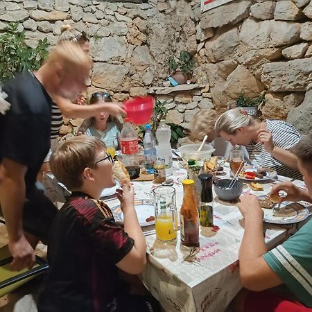 Villa Kuca Za Odmor Leptiric Pisak Exterior foto