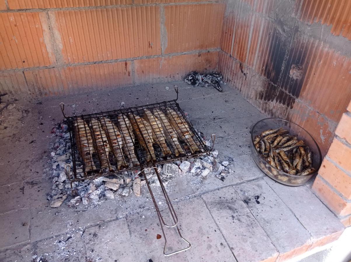 Villa Kuca Za Odmor Leptiric Pisak Exterior foto