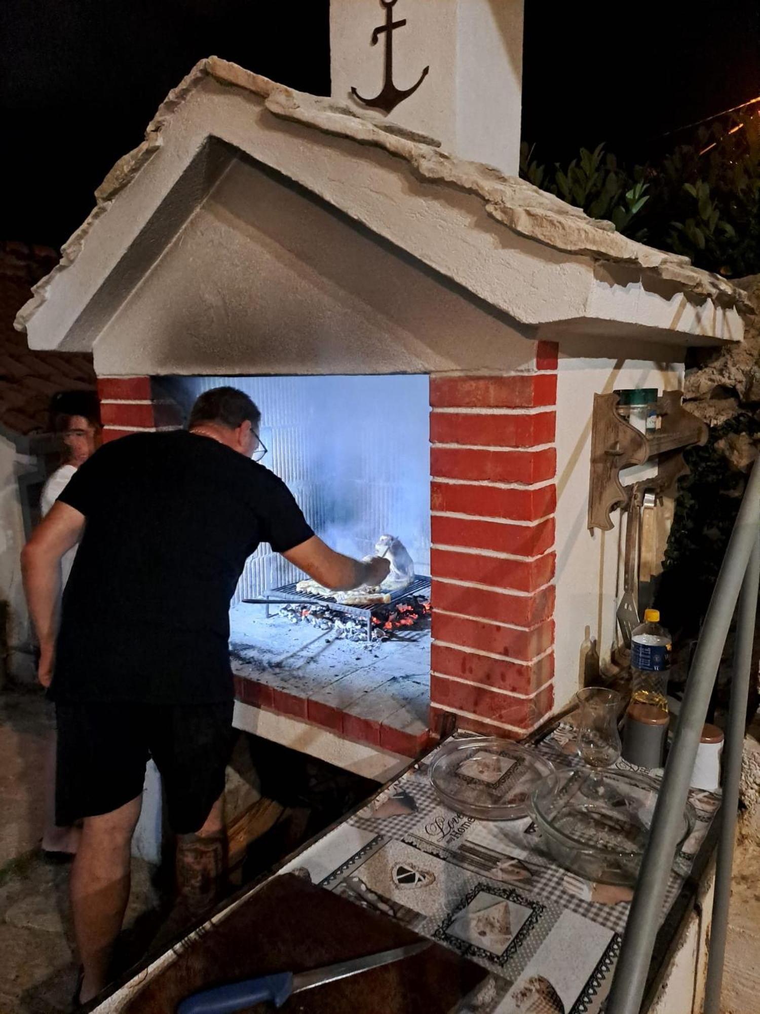 Villa Kuca Za Odmor Leptiric Pisak Exterior foto