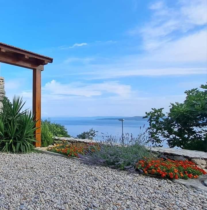 Villa Kuca Za Odmor Leptiric Pisak Exterior foto