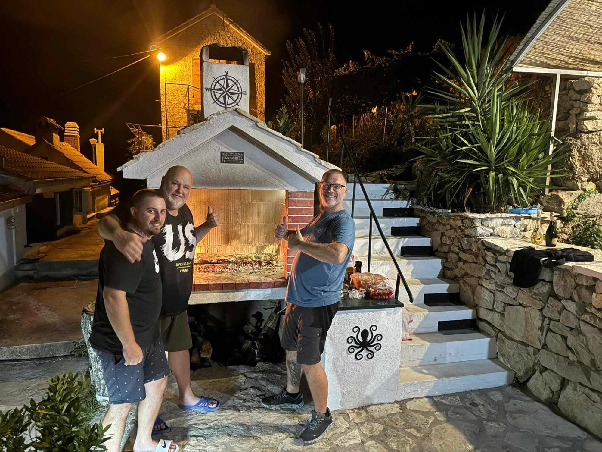 Villa Kuca Za Odmor Leptiric Pisak Exterior foto