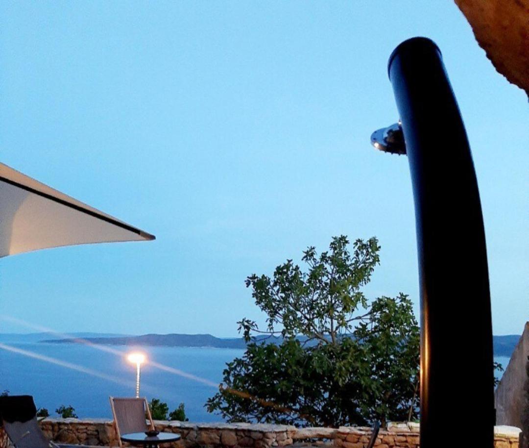 Villa Kuca Za Odmor Leptiric Pisak Exterior foto